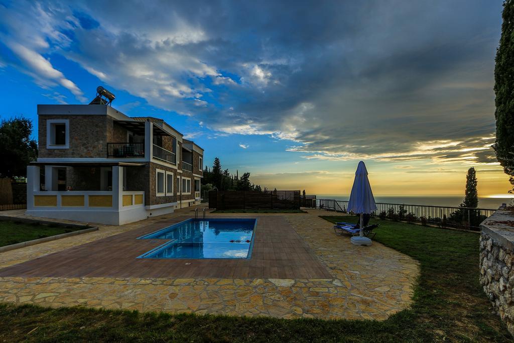 Villa Vera Áyios Nikítas الغرفة الصورة