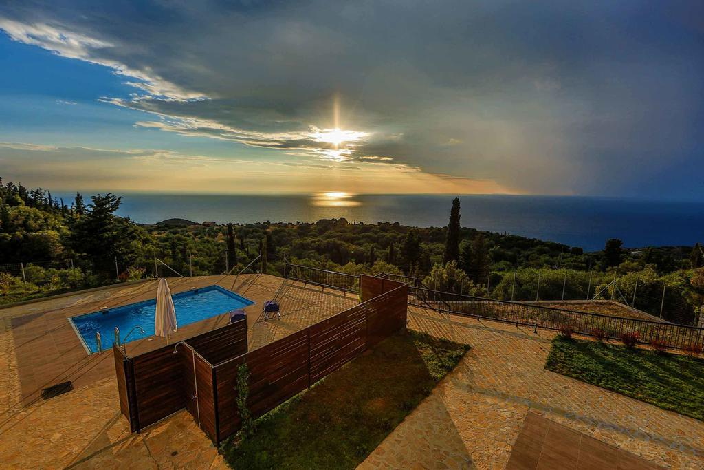 Villa Vera Áyios Nikítas الغرفة الصورة